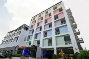 Oyo 241 Ratana Hotel Sakdidet, Пхукет Таун