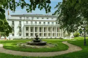 Radisson Blu Badischer Hof Hotel, Баден-Баден