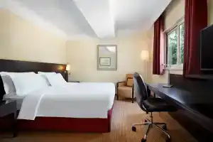 Отель «Courtyard by Marriott Rome Central Park», Рим