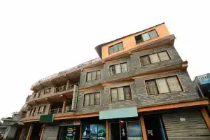 Hotel The Beehive, Покхара