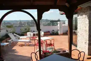Sonevi Rooms Napoli, Неаполь