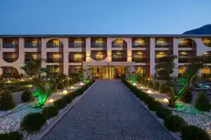 Monk Resort Hotel, Бельдиби