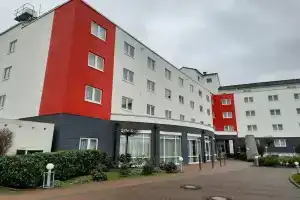 Airways Hotel Frankfurt Airport West, Рюссельхайм