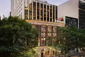 Hilton Melbourne Little Queen Street, Мельбурн