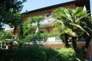 Villa Banana, Каннобио