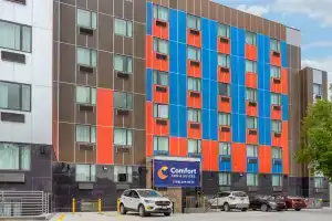 Comfort Inn & Suites near Jfk Air Train, Куинс