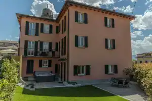 Diamond Apartments, Белладжо