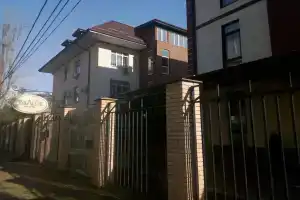 Благое апарты, Сочи