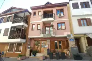 Kripis Studio Thessaloniki Apart-Hotel, Салоники