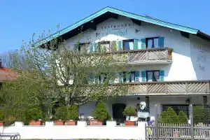 Hotel Jägerhof Garni, Бернау-ам-Кимзее