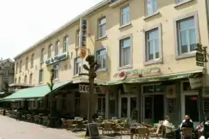 Hotel Courage Valkenburg, Валкенбург