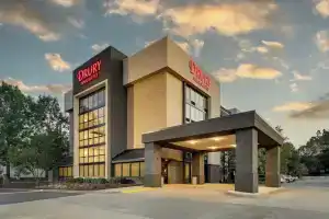 Drury Inn & Suites Charlotte University Place, Шарлотт