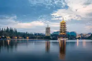 Guilin Bonjour Boutique Hotel, Гуйлинь
