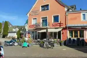 GÄstehaus La Mula, Трайс-Карден