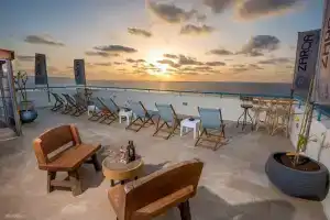 Zarqa Luxury Suites, Акко