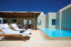 Black Rose Suites, Перисса