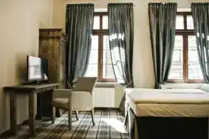 Five Stars Bed&Breakfast, Вроцлав