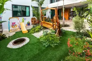 PentHouse Samui, Ламаи Бич