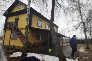 Домик рыбака у реки Кера, Волгореченск