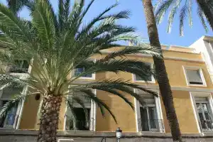 Apartamentos Santa Faz by Be Alicante, Аликанте