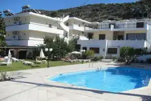 Iraklis Apartments, Малия
