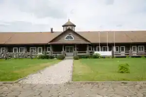 Литературный отель Арина Р в Пушкинских горах