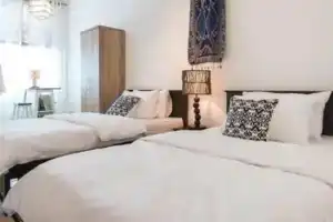 Balik Pulau Booklodge Bandb, Байян Лепас