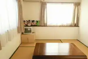 Japanese Style Pension Shukkuran, Сирахама