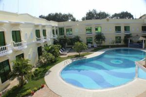 Hotel Sneha Clarks Inn Suites Nepalgunj, Непалгандж
