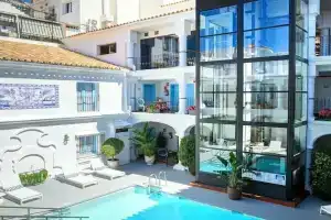 Hotel «La Fonda», Бенальмадена