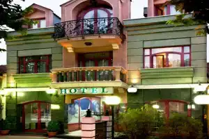 Hotel «Eminent», Подгорица