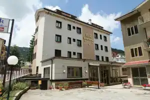 Hotel Da Remo, Роккаразо