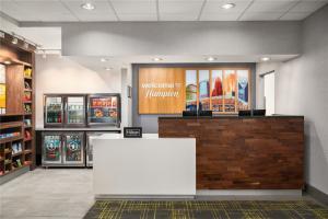 Hampton Inn & Suites Charlotte-Arrowood Rd, Шарлотт
