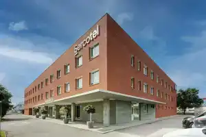 Sercotel Sant Boi, Виладеканс