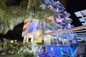 Apartamentos Oasis de la Cala, Финестрат