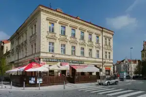 Bright Prague Castle Apartments, Прага