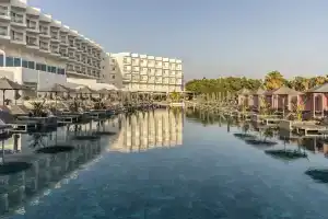 Cali Resort & SPA by Louis Hotels, Корал-Бэй