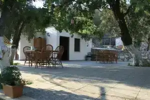 Arslan Pansiyon, Месудие