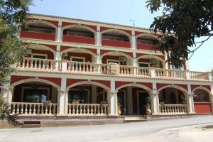 Hotel Pompeo residence, Santa Maria