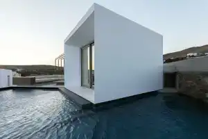 Pnoes Tinos, Агиос-Состис