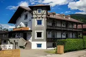 Pension Mirabell, Гармиш-Партенкирхен