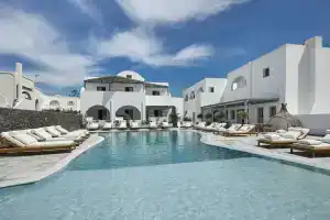 Amara Suites Santorini, Камари