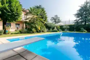B&b 3 Tigli, Черноббио