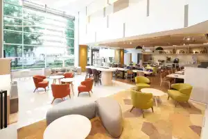 Holiday Inn & Suites Shin Osaka, an Ihg Hotel, Осака