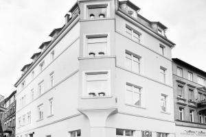 Trabener Hof - by neugart, Трабен-Трарбах