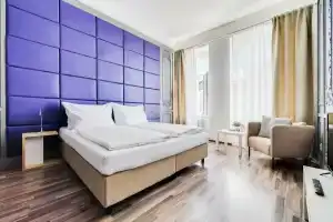 White & Woody Prague Castle Residence, Прага