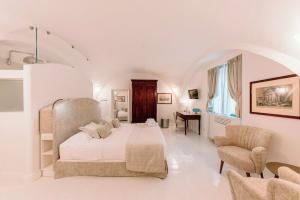 Antica Reghinna Luxury Room, Минори