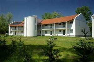 Termál Kemping Apartmanházak, Харкань