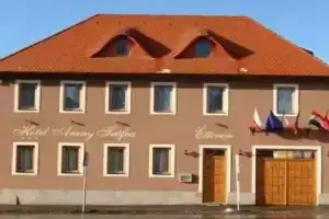 Végvári Hotel Eger, Эгер