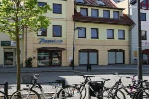 Pension Am Markt, Люббен